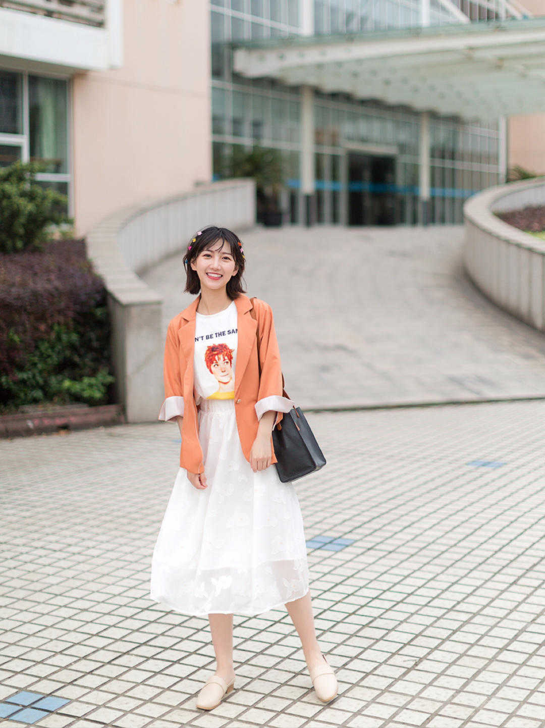 时尚博主|秋天穿衣几个显瘦的小技巧?微胖女孩看过来,全是实用性强的