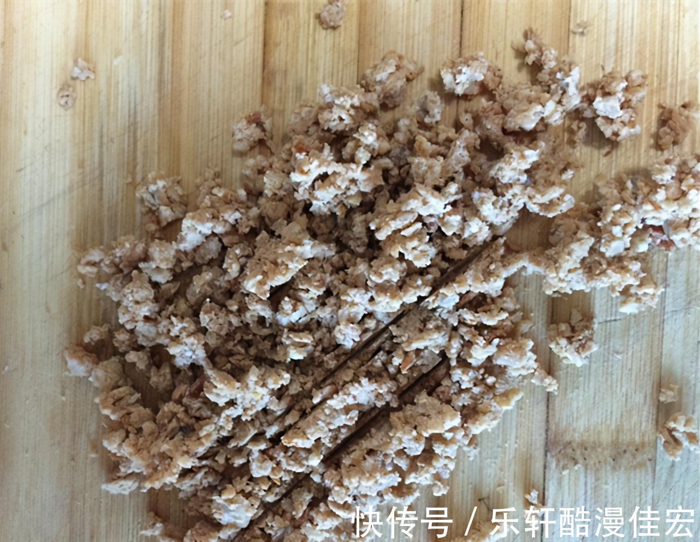 全家|吃上就忘不掉的韭菜馅饼,一包一烙,轻轻松松就做好,全家都爱吃