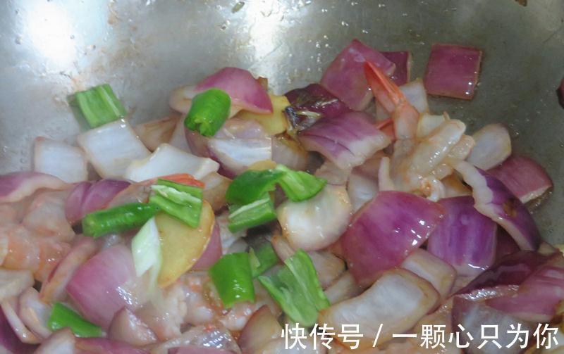 洋葱炒虾仁|冬天多给老人吃这菜,营养不腻易消化,还能延缓衰老,简单易做