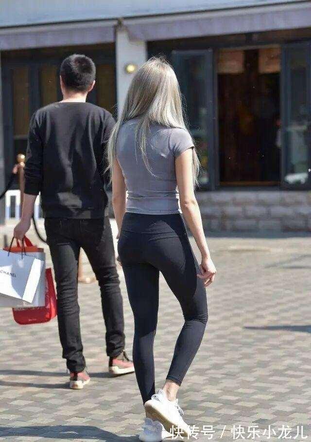 针织裙 凹凸感十足的打底裤,搭配风格要追求别具一格,时尚过人