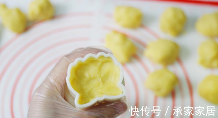 香甜|自制奶香绿豆冰糕，做法简单，香甜绵软，孩子很喜欢吃