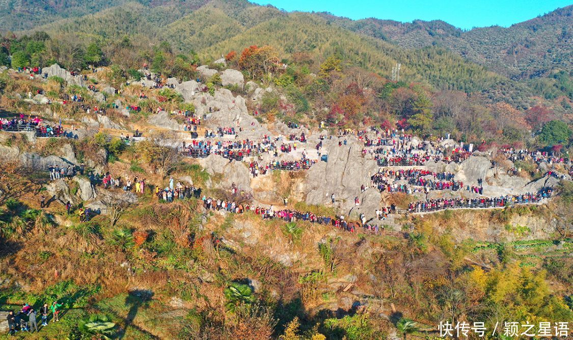 人山人海拍石城，一个多小时，三架无人机炸机