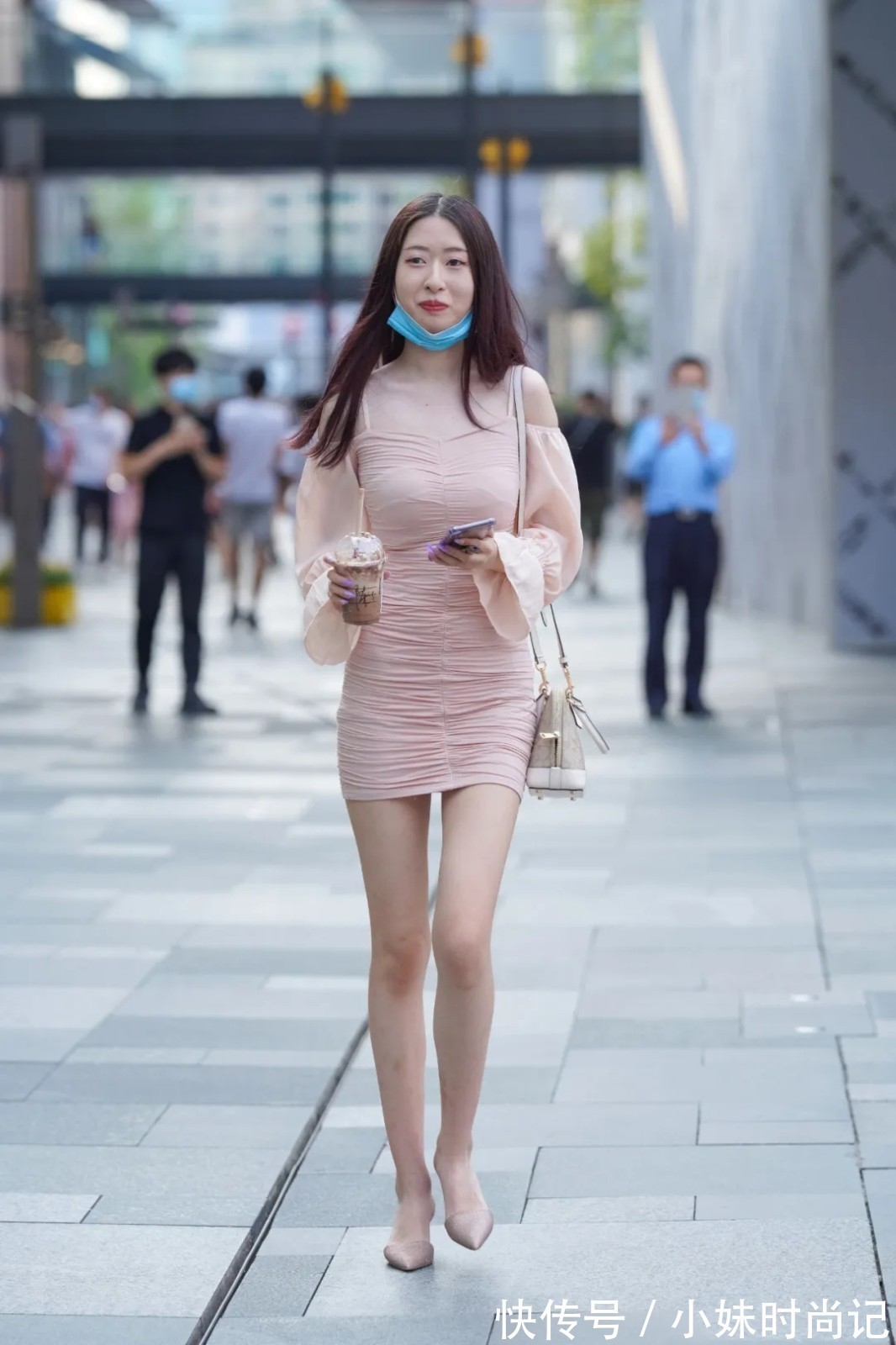 服饰|与清新高雅的穿搭联手,打造时髦大方的感觉,使回头率上涨到极致