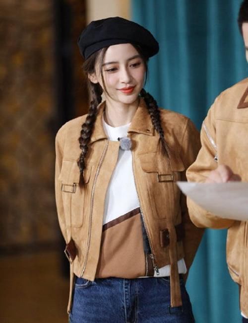 叫“Baby姐”已经过时了，看蔡徐坤是如何称呼杨颖的，超贴心