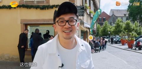 蘇有朋|中餐廳把黃曉明請來又不開撕，芒果臺轉(zhuǎn)性了？我看沒那么簡單