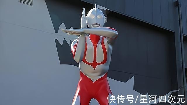 池松壮亮|《新假面骑士》公开最新海报,昭和味道太冲了,痞子梦想实现了