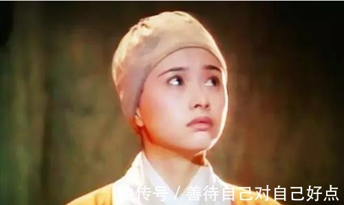 上联&俊俏尼姑出一上联池中荷叶鱼儿伞,和尚下联非常经典,动人凡心!