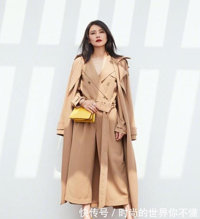 温柔 40+的女人,这3个穿搭要点,学会温柔轻熟风穿搭!