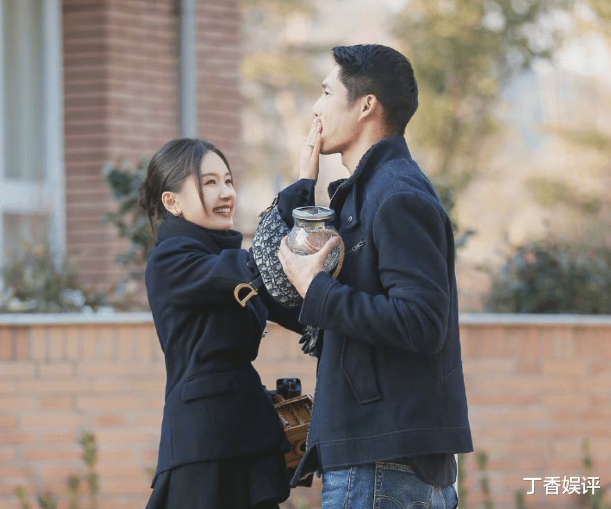 综艺节目有真爱！王子文正式官宣恋情，男方却被曝是个“老玩家”