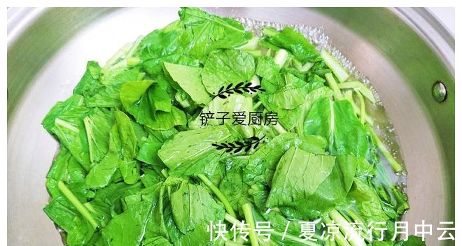 青菜|不管炒什么青菜,教你1招,菜叶又绿又鲜,清脆爽口!