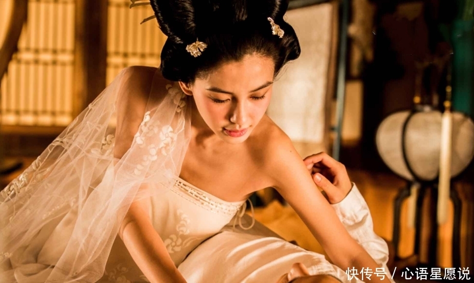 黄晓明|连不知名新人都能让她“咬牙切齿”,Baby沦落成这样,怪不了别人