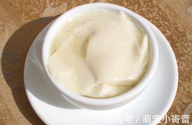 豆腐脑自制方法:不用石膏,口感嫩滑雪白漂亮,1斤黄豆全家管够