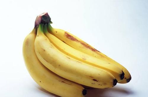 医生|胃癌多是“吃”出来的,医生提醒不想得胃病,三种食物要少吃