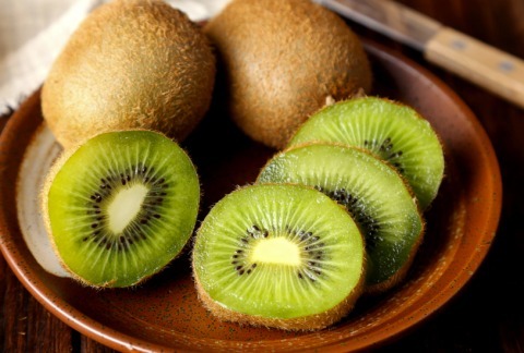 西红柿|高血压吃什么食物能降血压这四种食物你需知道!