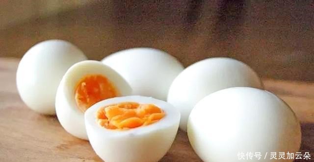煮鸡蛋,用冷水还是热水很多朋友弄反,难怪鸡蛋不好剥皮还不香