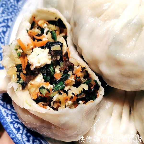 面食|一上桌就抢光的美味面食,几口一个,好吃到舔盘,两天不吃就特想