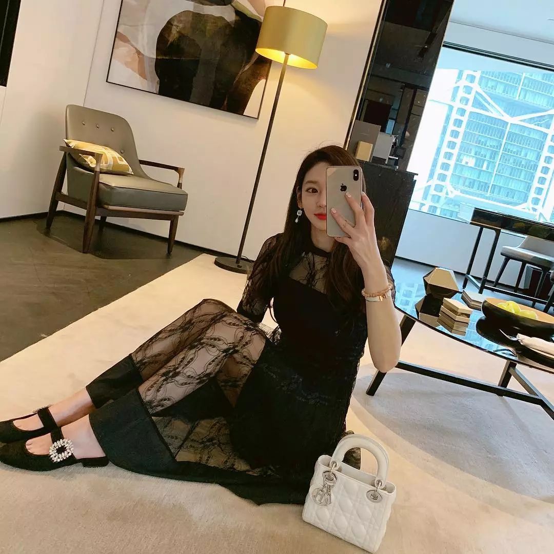 穆勒|凉鞋下岗了！这双才是初夏“王炸鞋”，太惊艳了