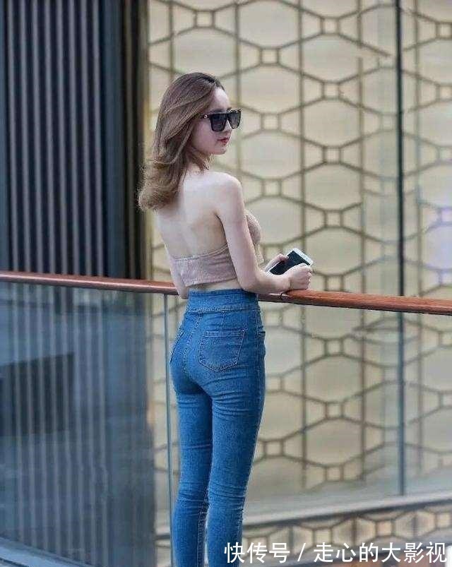 时尚 精致时尚的打底裤穿出青春气质,秀出阳光的气质,清澈甜美!