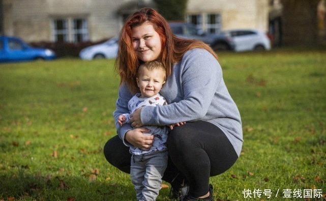 马桶|英姑娘蹲马桶感觉排便费劲,一使劲竟生出宝宝!三天前才知已怀孕