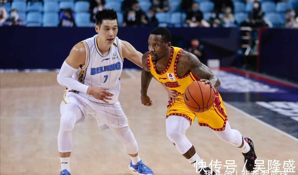 北京队|林书豪哭了!20+6+6证明自己,CBA黑马跳不出北京队的铜墙铁壁