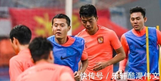 辞职|恒大管理层混乱,球员训练无教练需自备饮用水,郑智已向恒大辞职