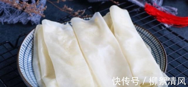 饺子皮|春饼的懒人做法,不烫面不揉面,10分钟做一摞,张张薄如蝉翼!