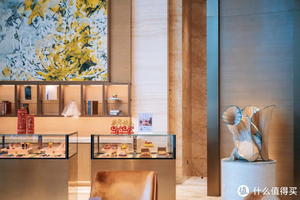 玫瑰|旅行其实很简单 篇九百八十七:入住送粉色玫瑰,整家酒店都是Pink!Pink!Pink!