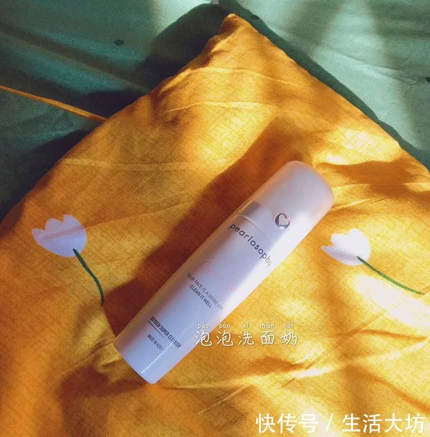 泡泡|泡泡洗面奶洗卸双合一,平衡油脂锁水保湿,还肌肤自然之美