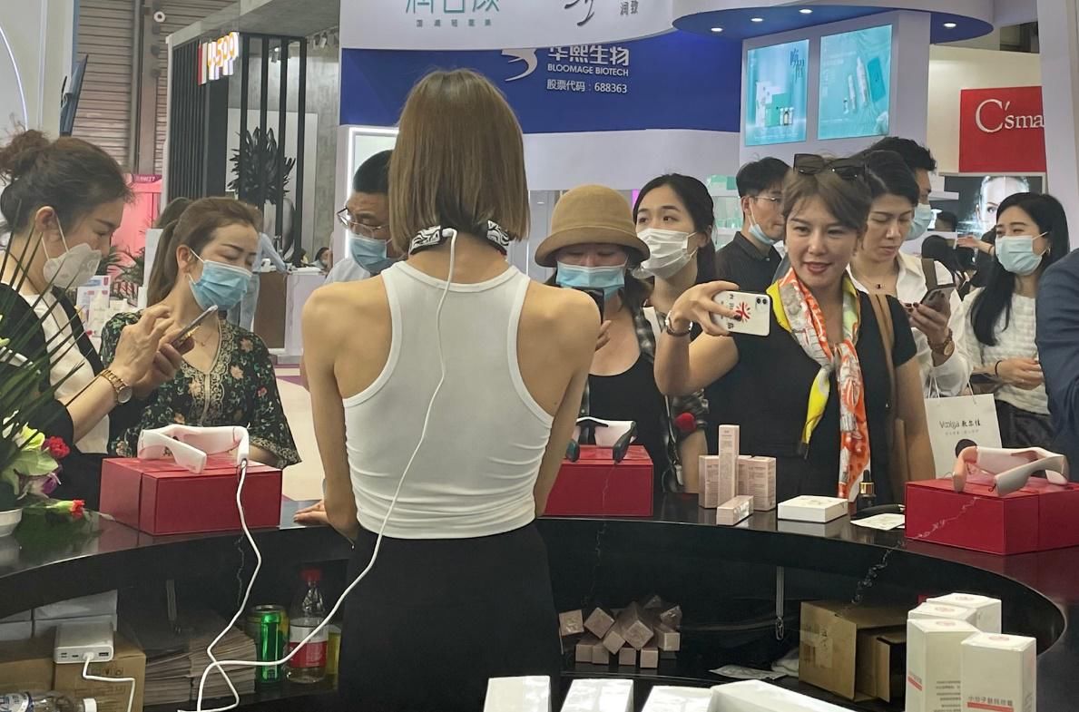 po光|直击上海美博会，创盈光疗PO光智能穿戴“黑科技”实力圈粉