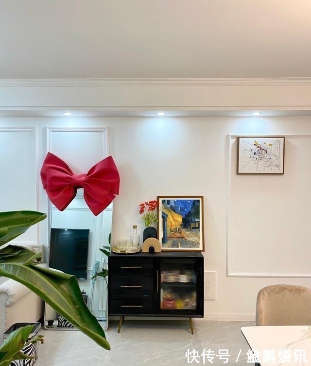 家居|107㎡的家装风格选择了白色系,简单干净现代时尚,就是不耐脏