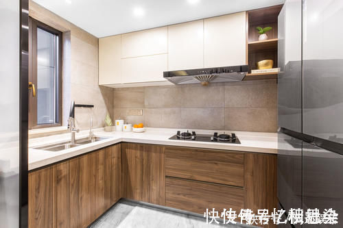 横厅|看完她家才知,没有红木与雕花的现代新中式,依然可以美到极致!