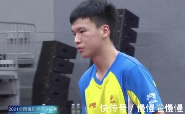乒乓球|张本智和有对手?00后小将夺三冠,击败“小小胖”,日媒跟着报道