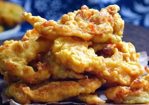 炸蘑菇要裹淀粉还是面粉？都错了！酒店大厨都私藏的“小绝招”