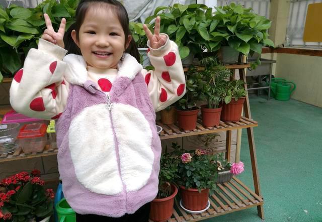 两家人|“最年轻婆婆”走红,新娘表情满是委屈,亲家母好难堪