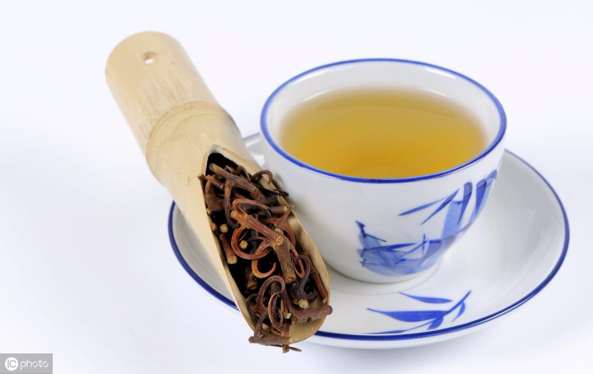 酸叶酮|经常失眠用1叶子泡水喝，农村常见，每天一点，睡的比猪香