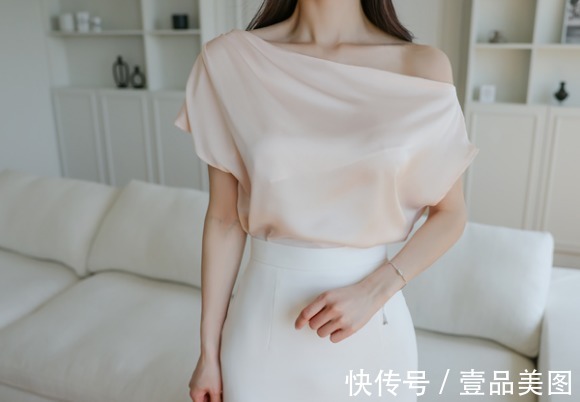 时尚|女神孙允珠时尚搭配:荧光驼色淡粉斜肩白瓷鱼尾裙