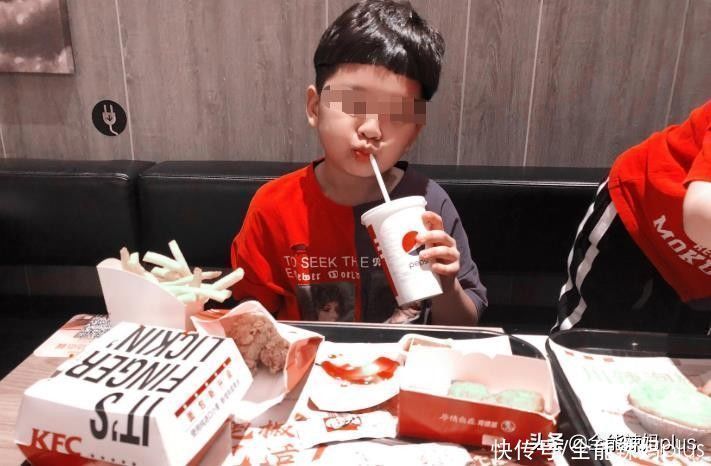 速冻类|孩子最爱的5种食物,被称为隐型身高“杀手”,孩子再馋也要忍