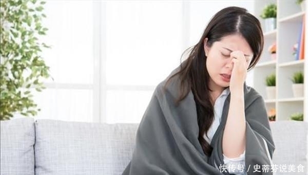 雌性激素|更年期女性，常吃3种碱性食物，多做锻炼，或能帮助补充雌性激素