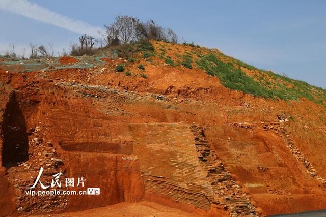 江西宜春发现古城墙遗址 考古专家判断或为全国现存最完整的唐代城墙