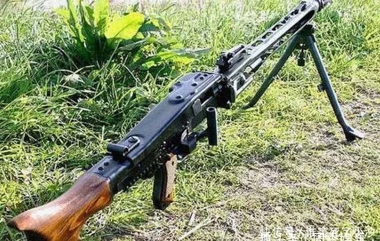 希特勒|二战各国的重机枪:希特勒电锯,日本的啄木鸟,中国的死神镰刀!
