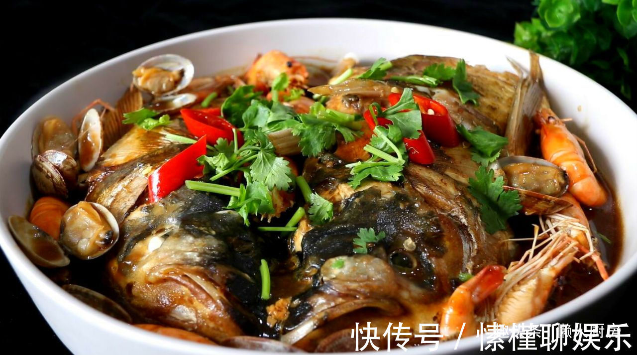 教你鱼头的特别做法,与剁椒鱼头有很大区别,更营养美味