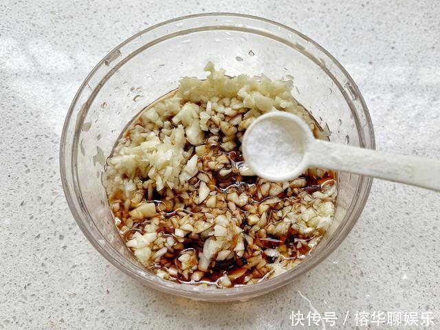 隔三差五|肥胖就怕这食材,简单一拌,隔三差五吃,刮油去脂,衣服穿回S码