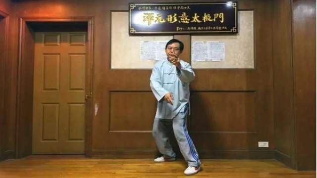 信息|杠精的脑子到底怎么想的？别把自己关在信息茧房！