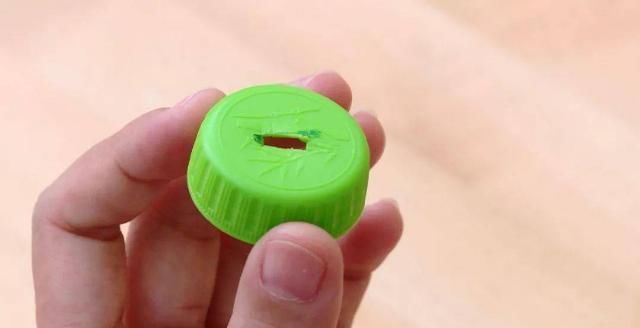 塑料瓶别扔了,简单改造一下,全家抢着用