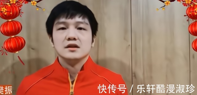 中国跳水|全红婵营业了!录制视频还没睡醒,睁大眼看“提词器”,眼袋太大