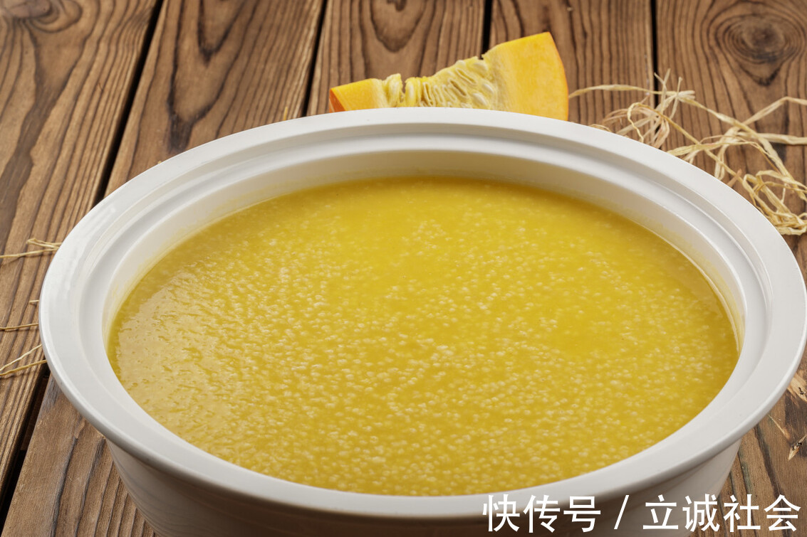 小米粥|熬小米粥，最忌直接下锅，学会2个窍门，米粥香浓好喝，还有米油