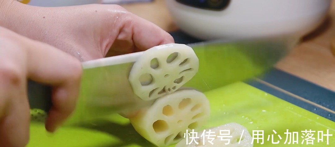 玉米碴|宝宝都爱不释口,好吃到汤汁都不剩,一周3次,个子猛长又聪明!