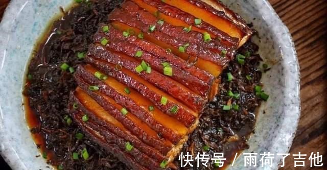 做扣肉时,猪肉焯水还是油炸弄错了不好吃还腥气,教你正确方法!