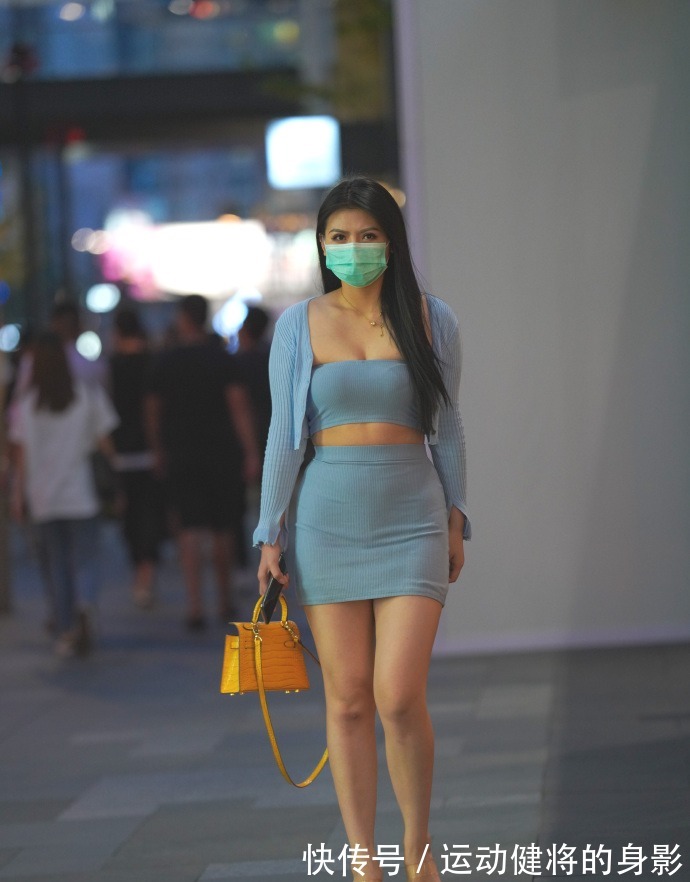 身材 微胖姐姐的初秋套装,既显身材,又有魅力!