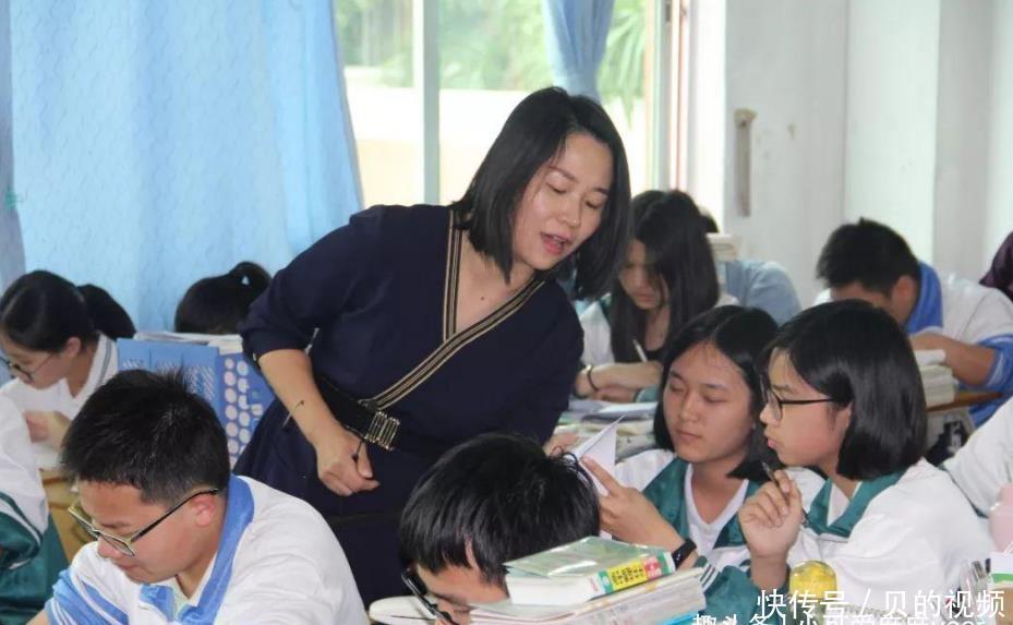 女孩子|未来十年，女孩子最吃香的4大专业，家里有小棉袄的，要提前收藏